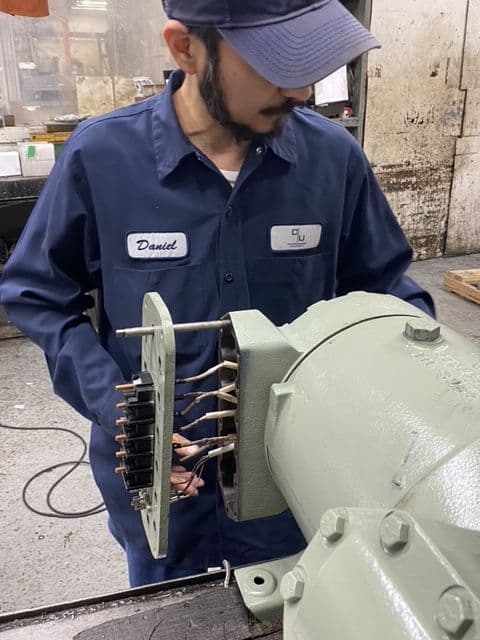 Terminal Plate Installation for Compressor
